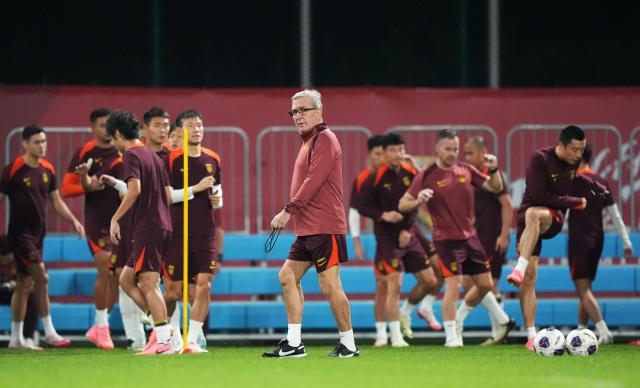 开云体育在线-对攻沙特?国脚心声:全力争胜!把比赛踢得更开放些