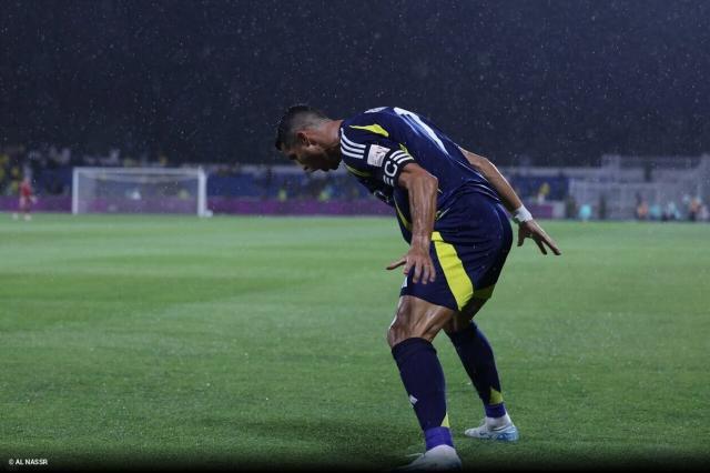 开云体育在线-利雅得胜利1比4失冠 进球C罗埋怨队友场上“睡觉”