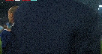 1652317132474068329.gif 动画 (2688).gif