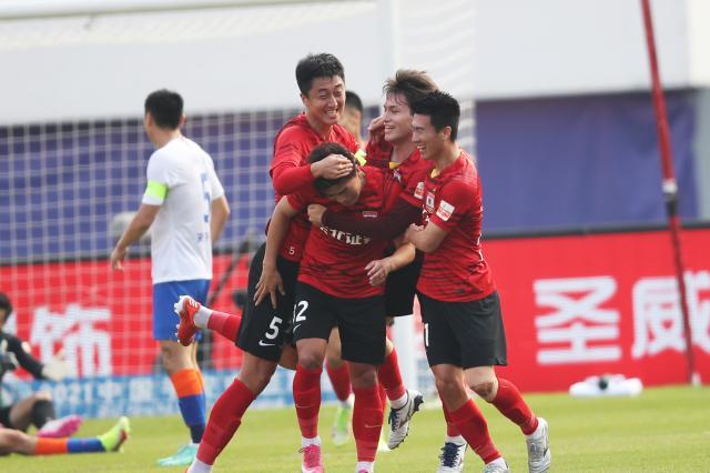 开云体育在线-亚泰今晚海口集结 陈洋谭龙将24日与球队会合