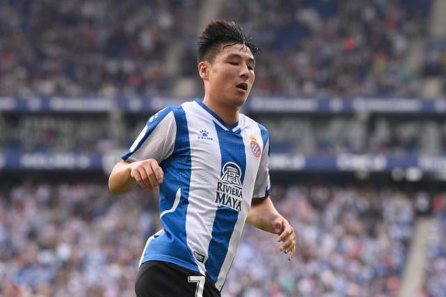 星空体育-武磊险再破巴萨球门 创造绝佳得分机会被队友浪费